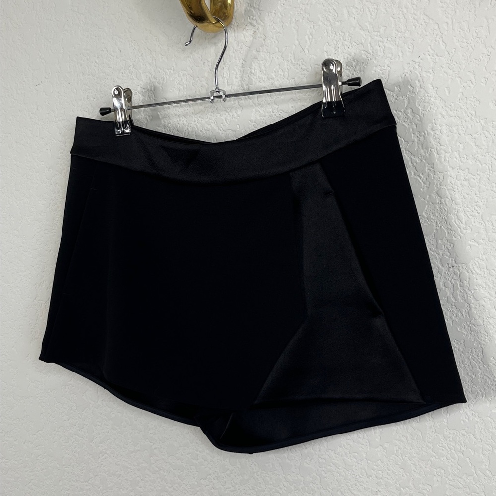 Intermix Satin Crepe Cocktail Evening Skort Tuxedo Shorts